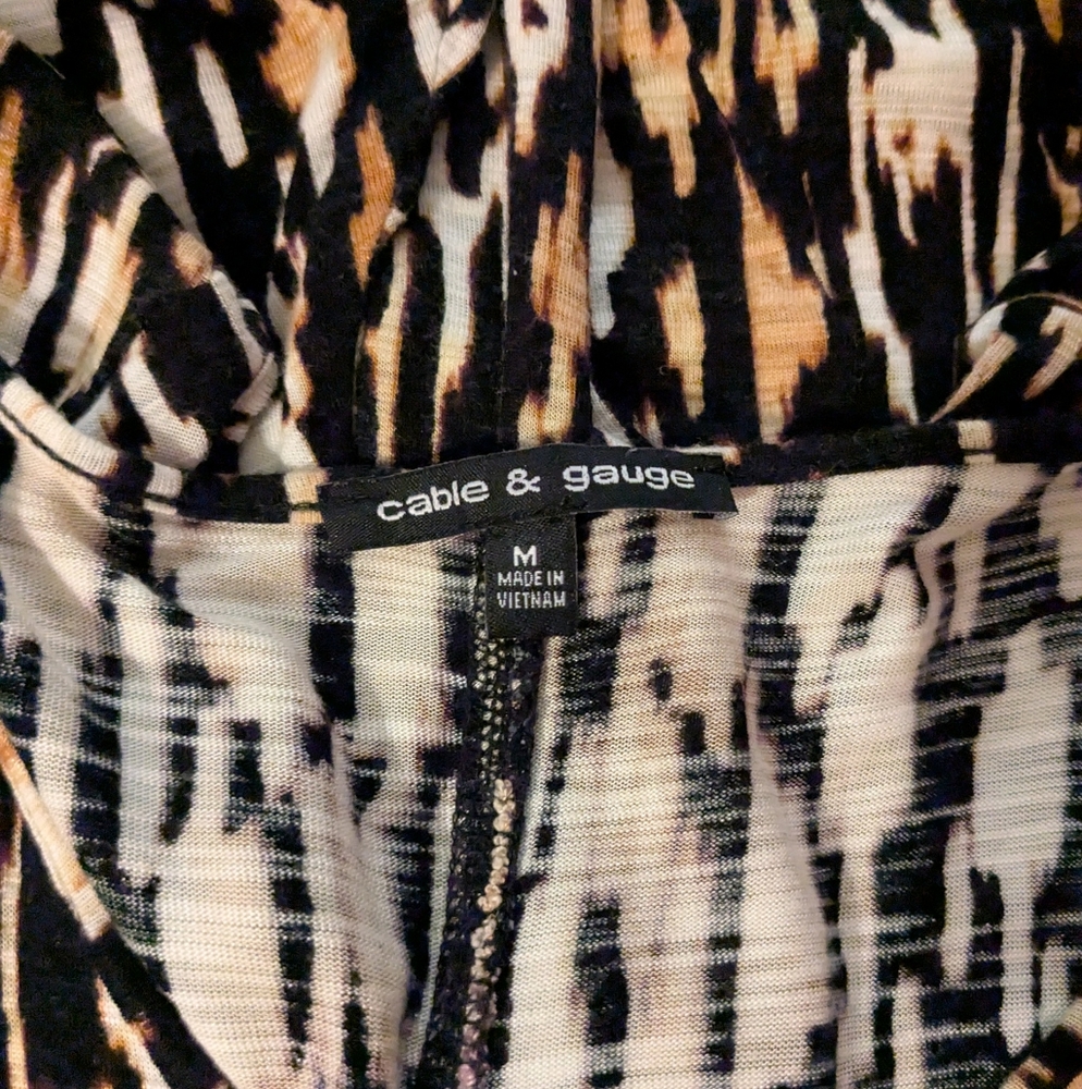 Cold Shoulder Top - Picture 4 of 4
